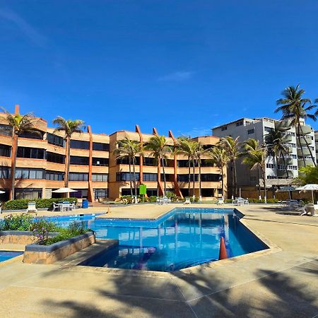 Tucacas, Frente Al Mar, Balcon, Piscina Y Playa Privada Appartement Buitenkant foto