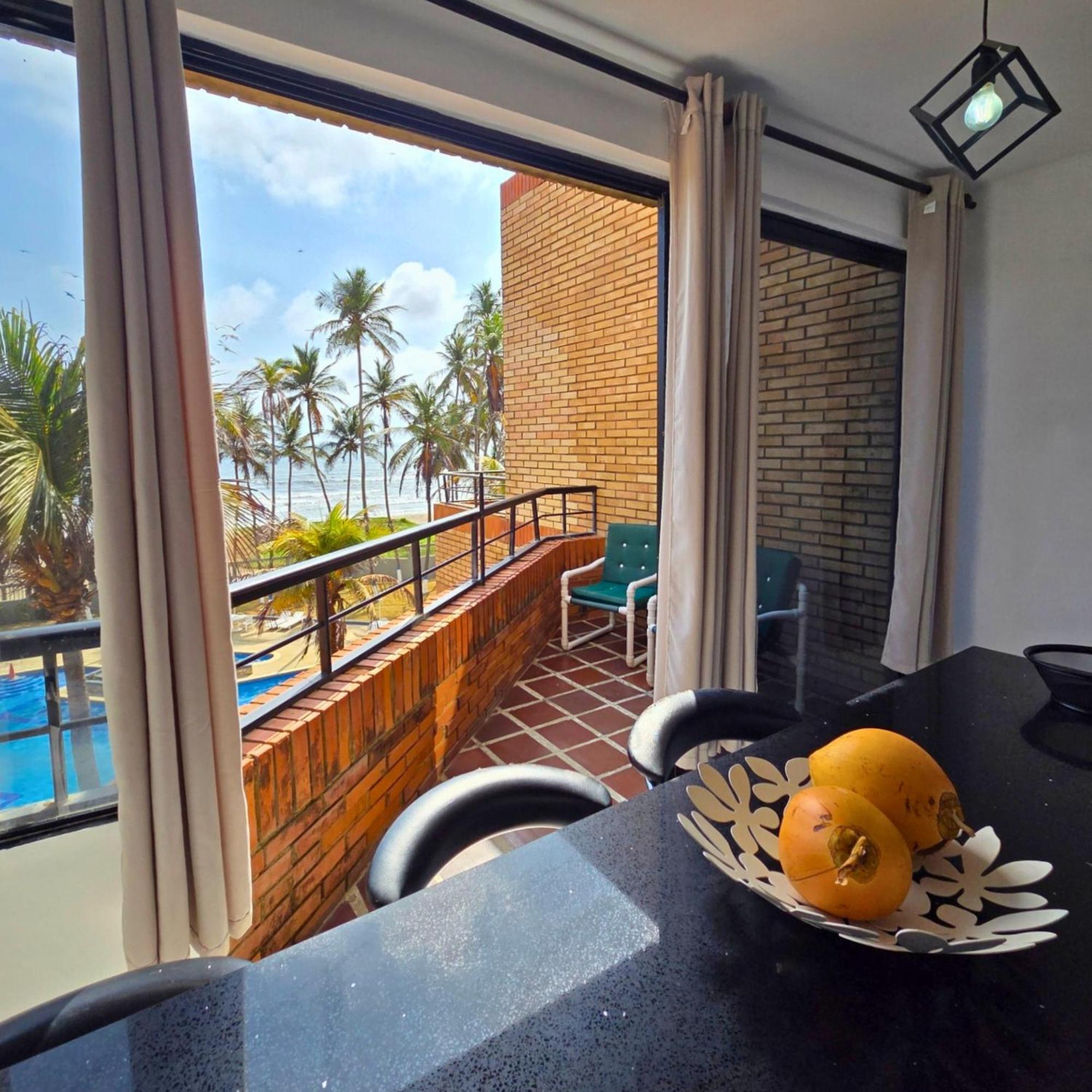 Tucacas, Frente Al Mar, Balcon, Piscina Y Playa Privada Appartement Buitenkant foto