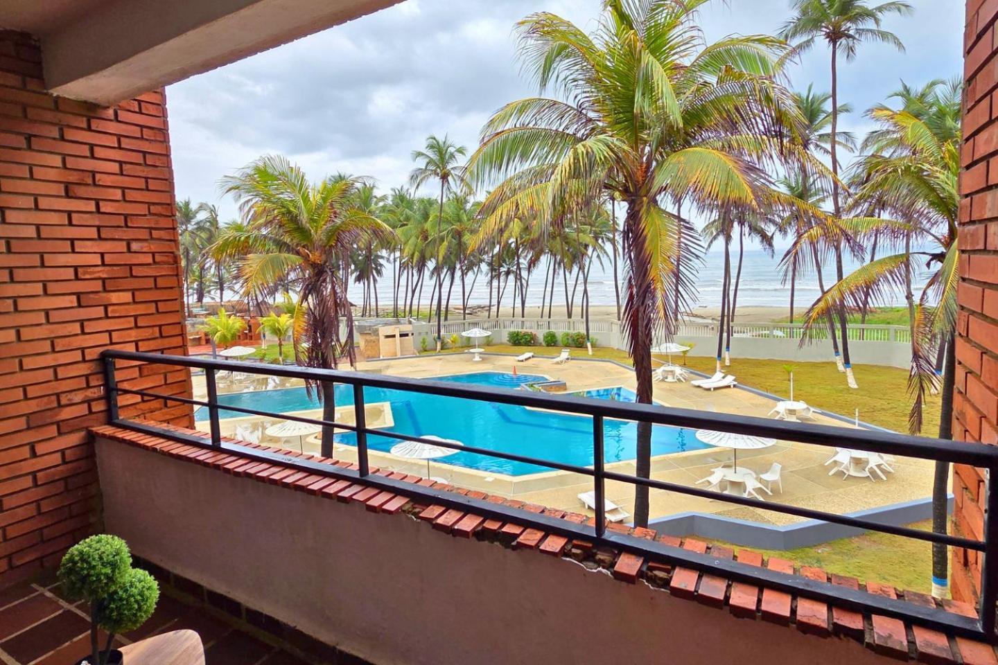 Tucacas, Frente Al Mar, Balcon, Piscina Y Playa Privada Appartement Buitenkant foto